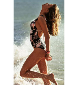 Deep V Maillot in Pacifico